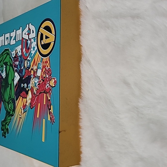 MARVEL Avengers Wood Frame - Picture 4 of 7